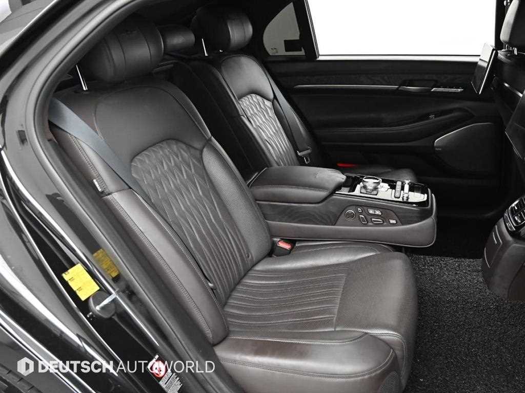 Genesis G90 — photo 12