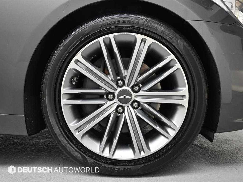 Genesis G80 — photo 05