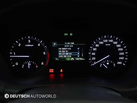 Genesis G80 — photo 08