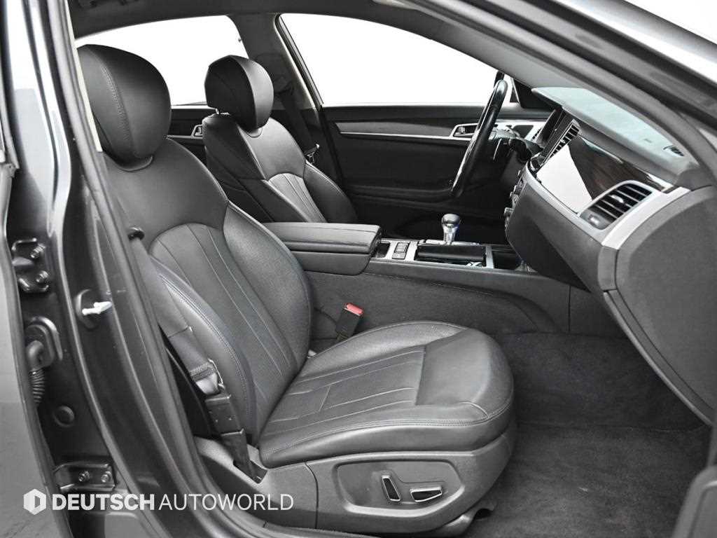 Genesis G80 — photo 10
