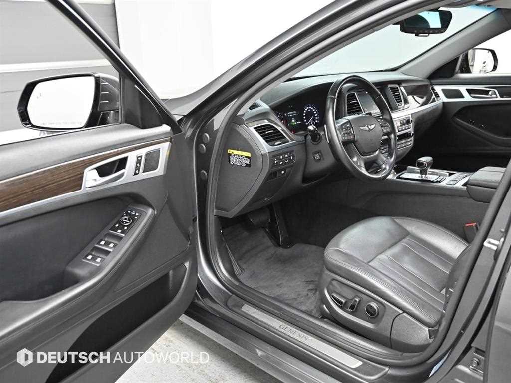 Genesis G80 — photo 11