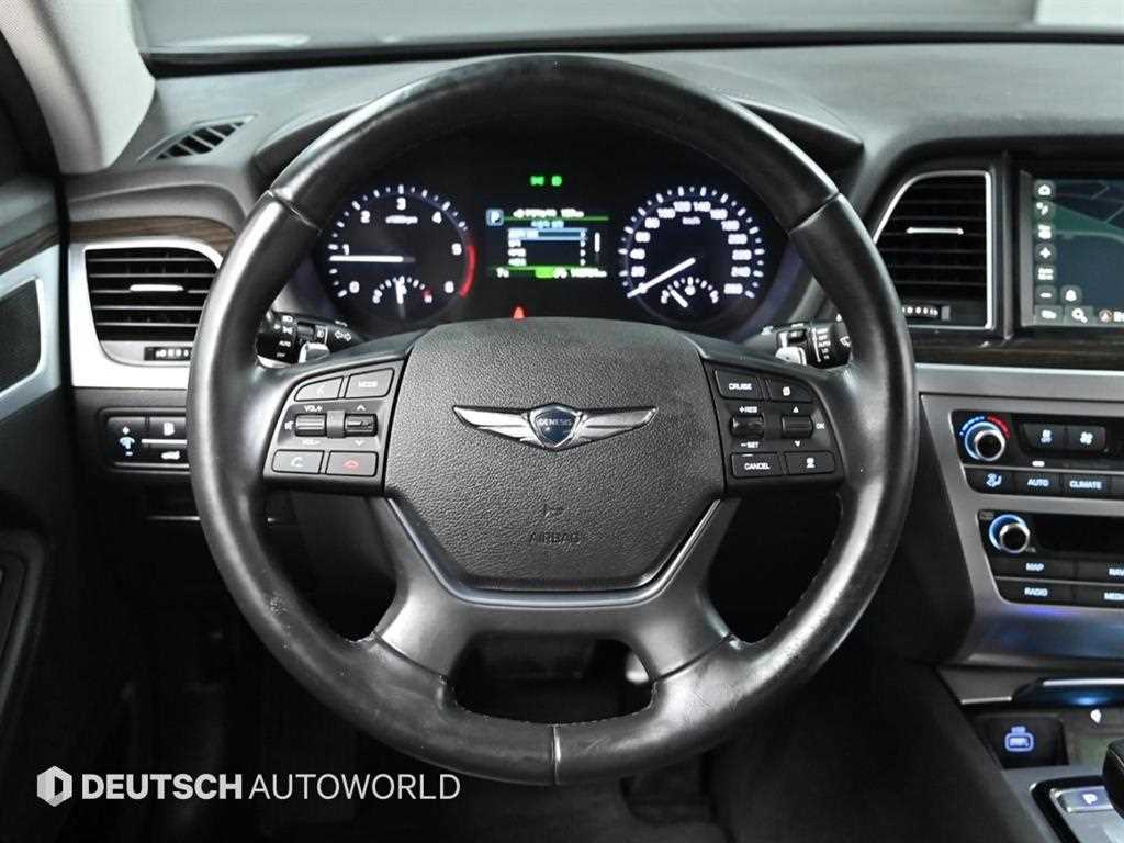 Genesis G80 — photo 13
