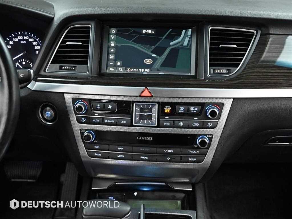 Genesis G80 — photo 14