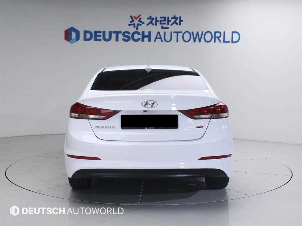 Hyundai Avante — photo 04