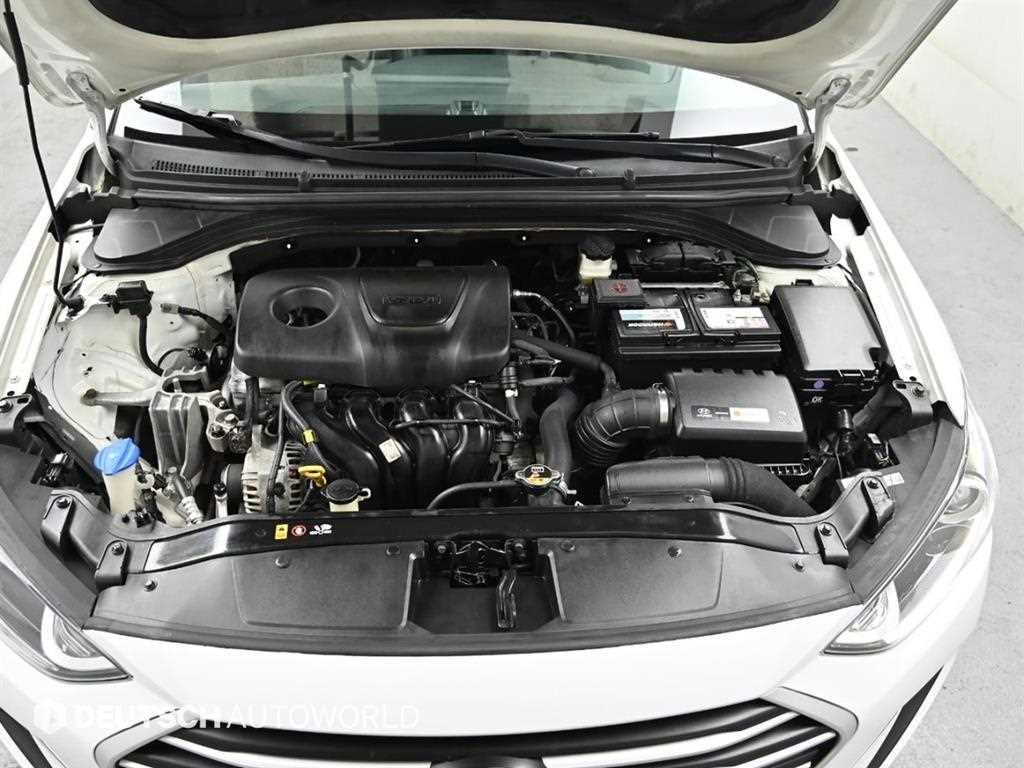 Hyundai Avante — photo 06