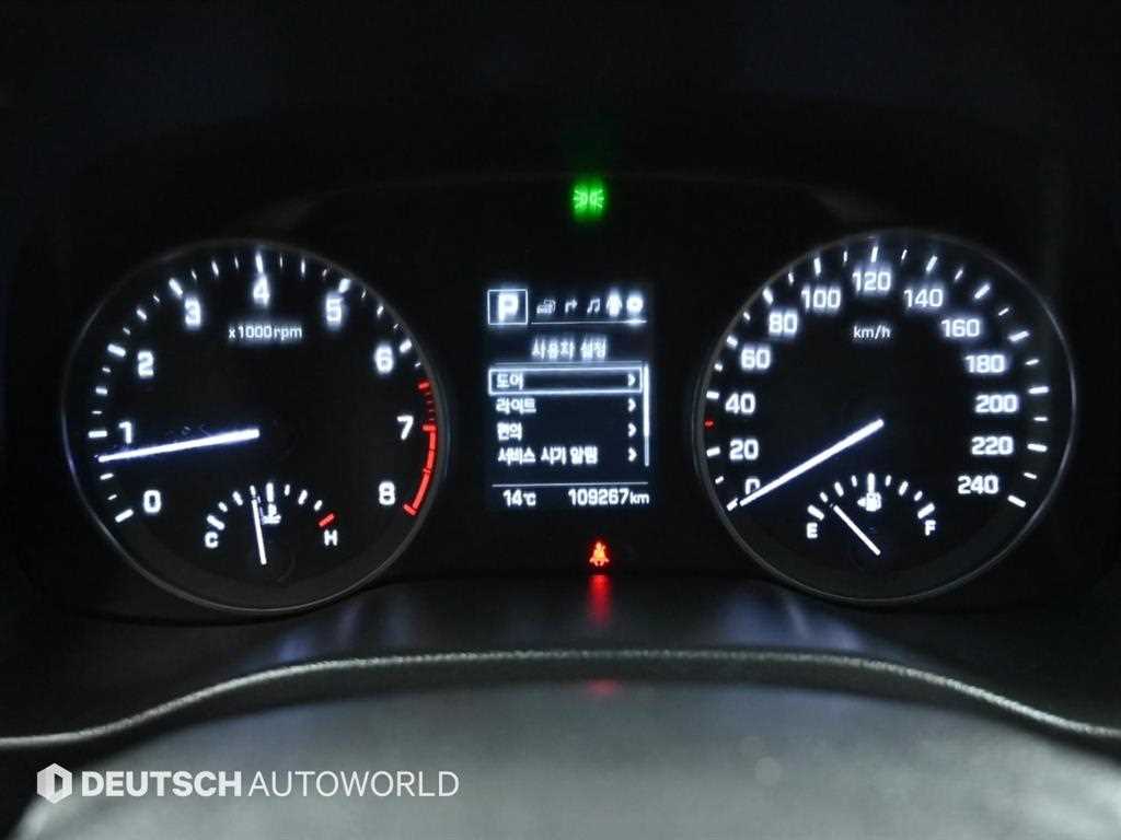 Hyundai Avante — photo 08
