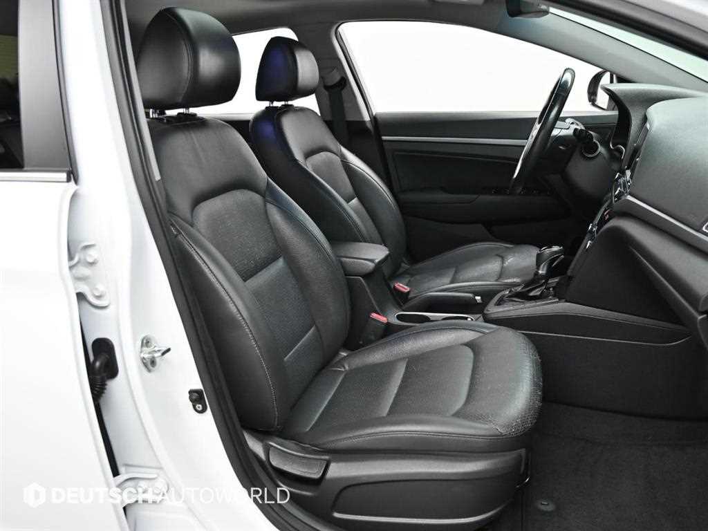 Hyundai Avante — photo 10