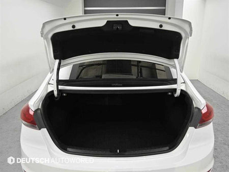 Hyundai Avante — photo 18