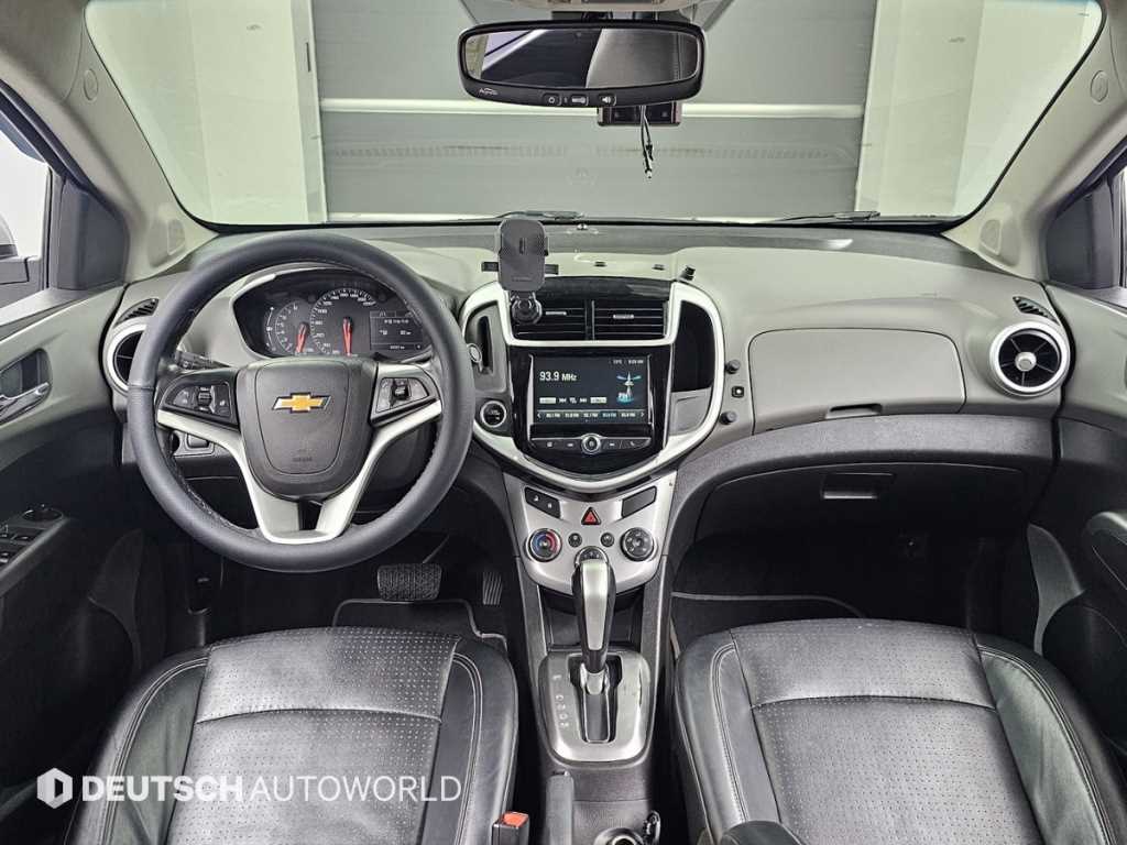 CHEVROLET Aveo — photo 07