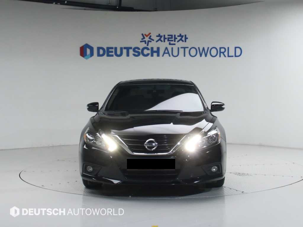 Nissan Altima — photo 03