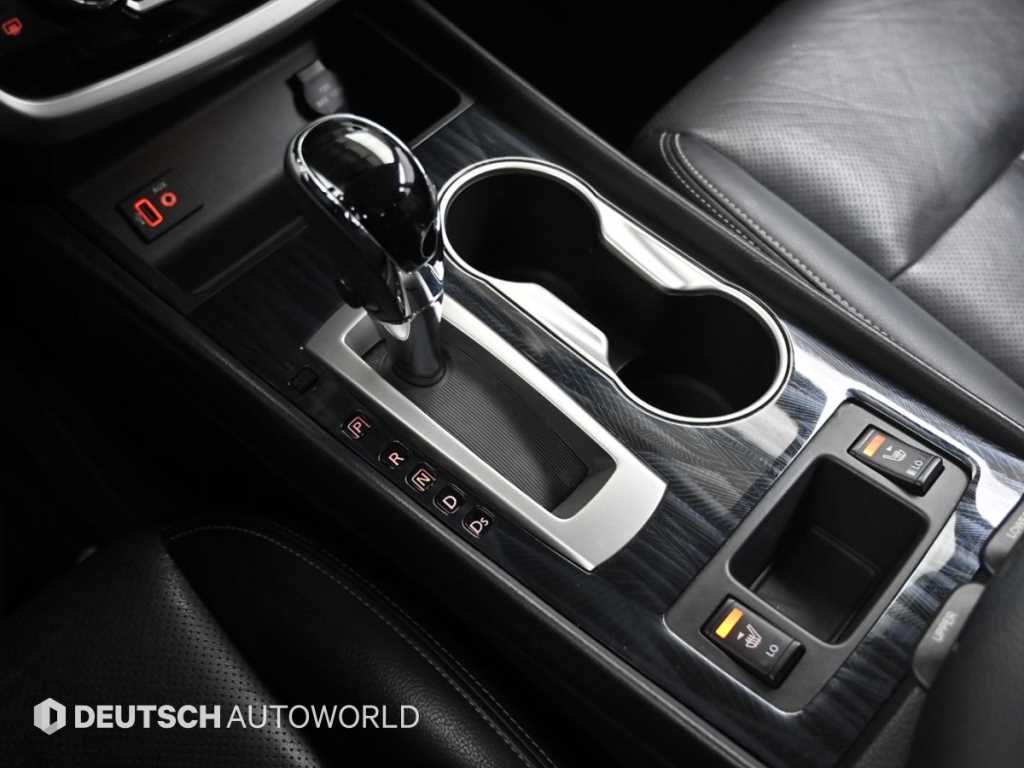 Nissan Altima — photo 09