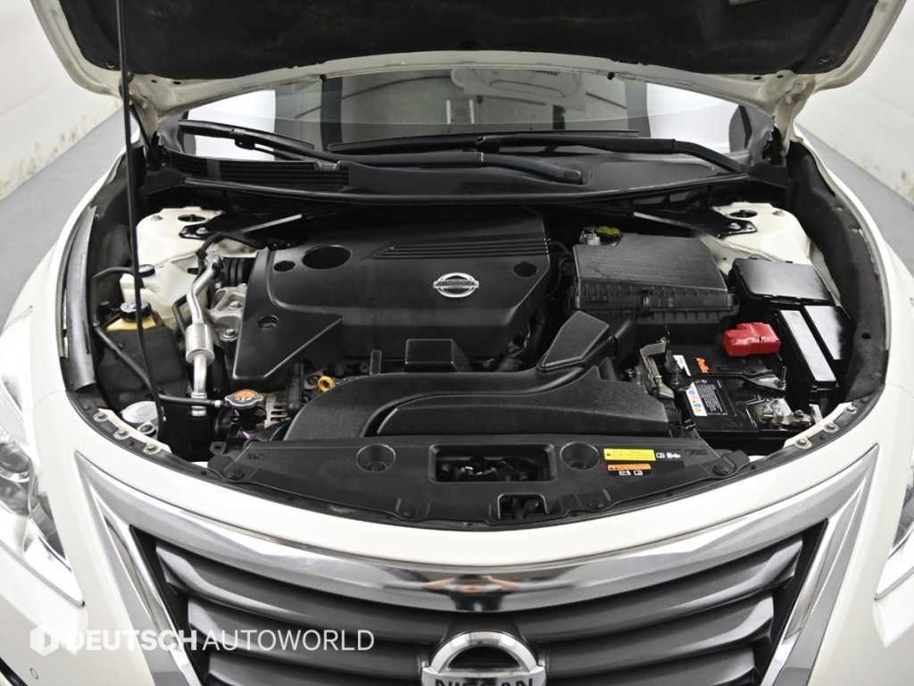 Nissan Altima — photo 06