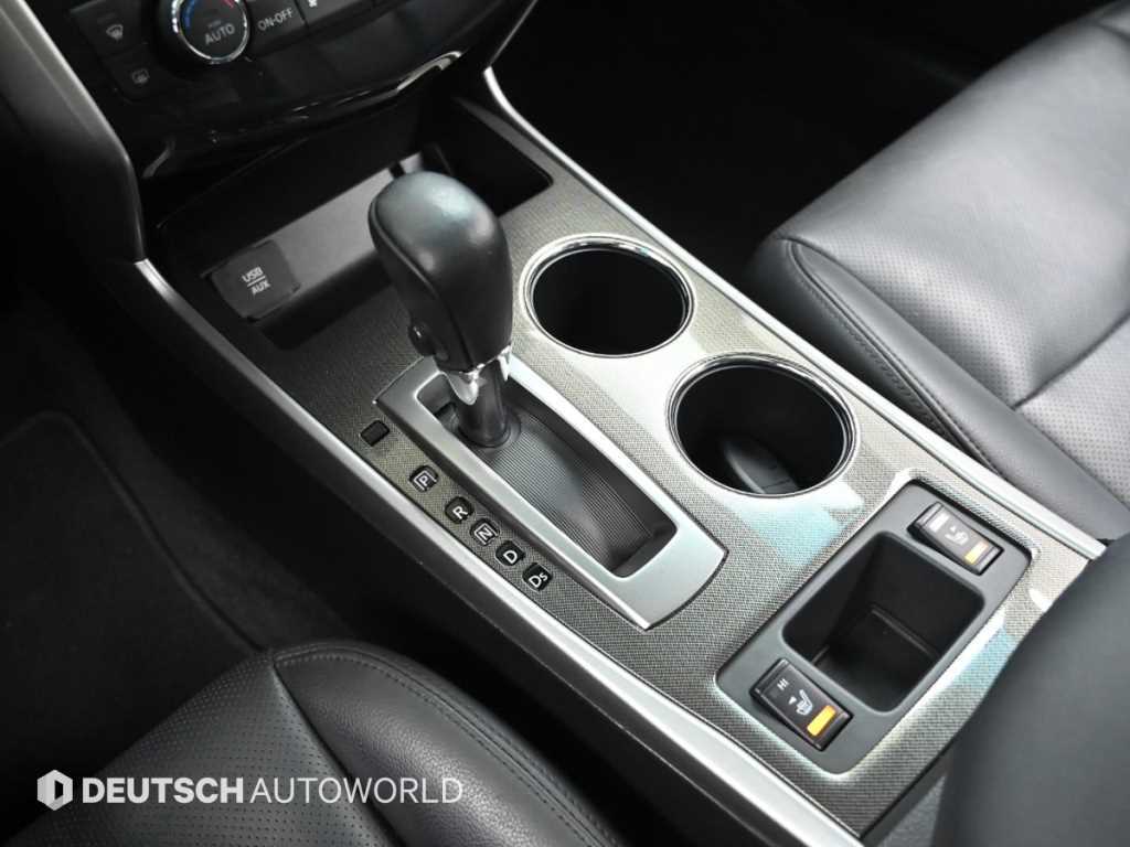 Nissan Altima — photo 09