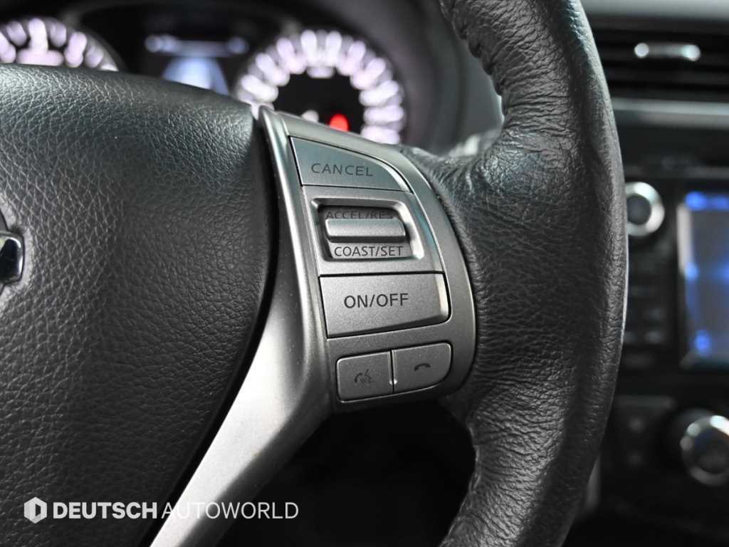 Nissan Altima — photo 17