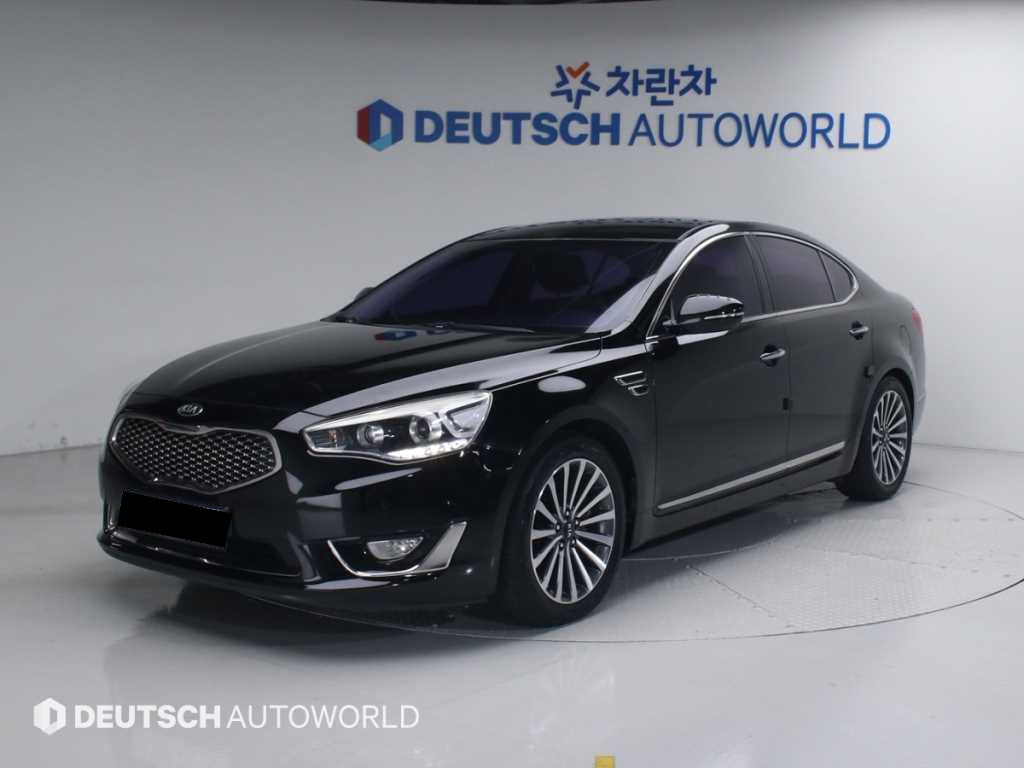 Kia K7 — photo 01