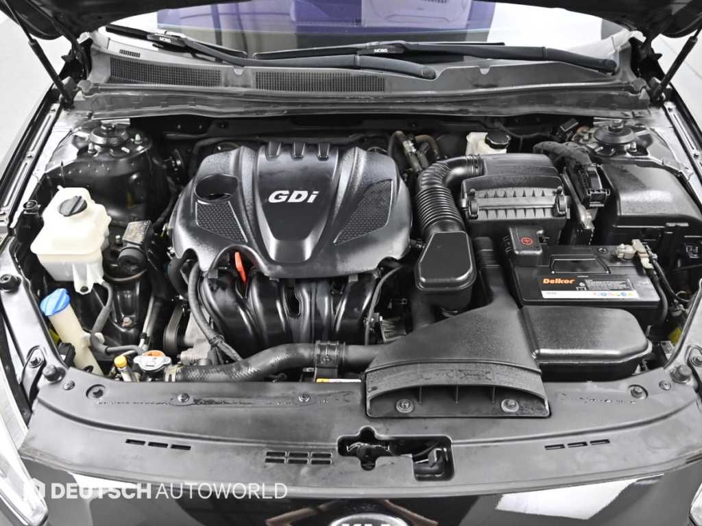 Kia K7 — photo 06