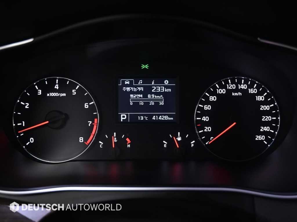 Kia K7 — photo 08