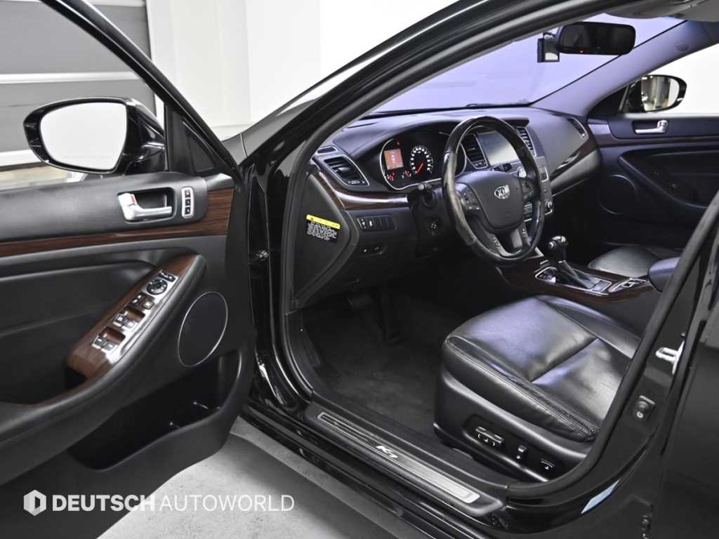 Kia K7 — photo 11