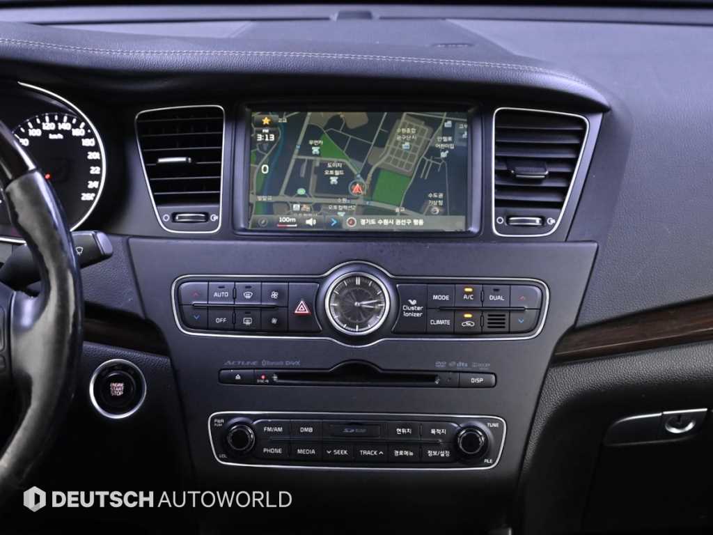 Kia K7 — photo 14