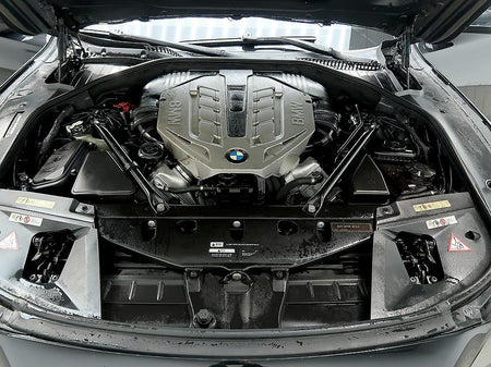 BMW 7-Series — photo 07