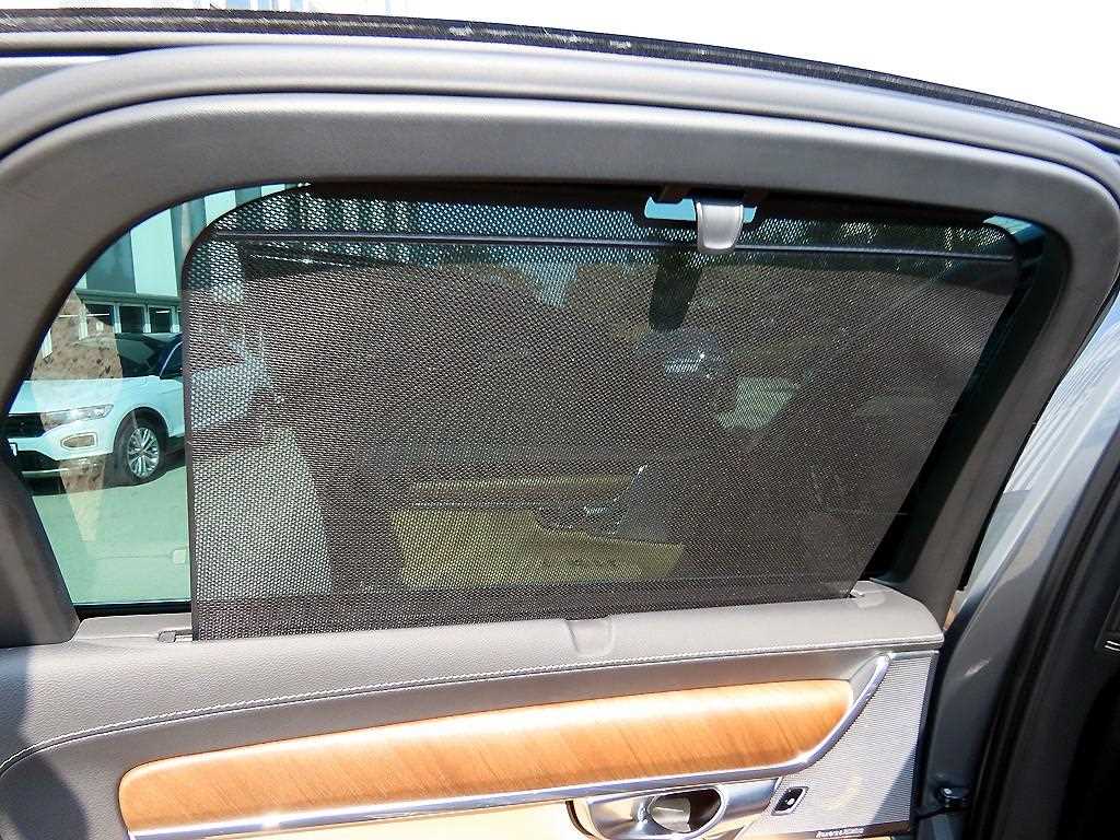 Volvo S90 — photo 15