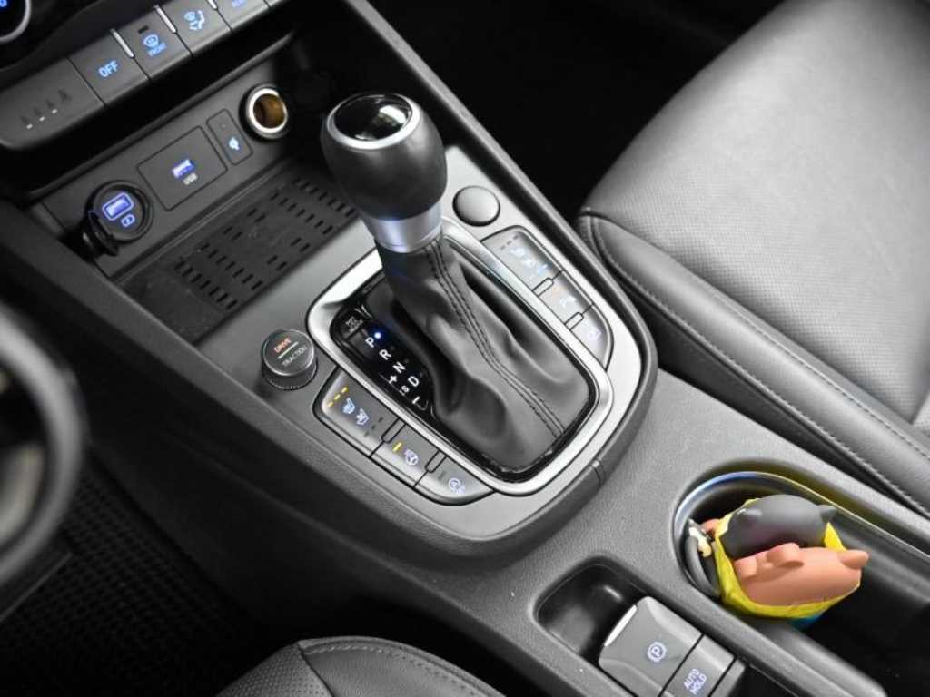 Hyundai Kona — photo 09