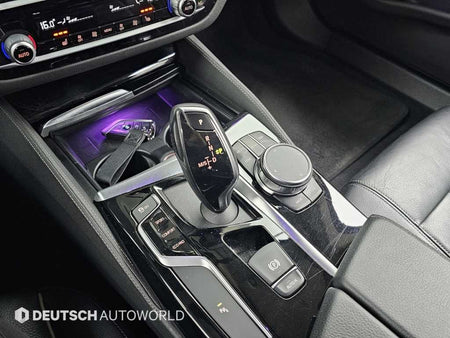 BMW 5-Series — photo 09