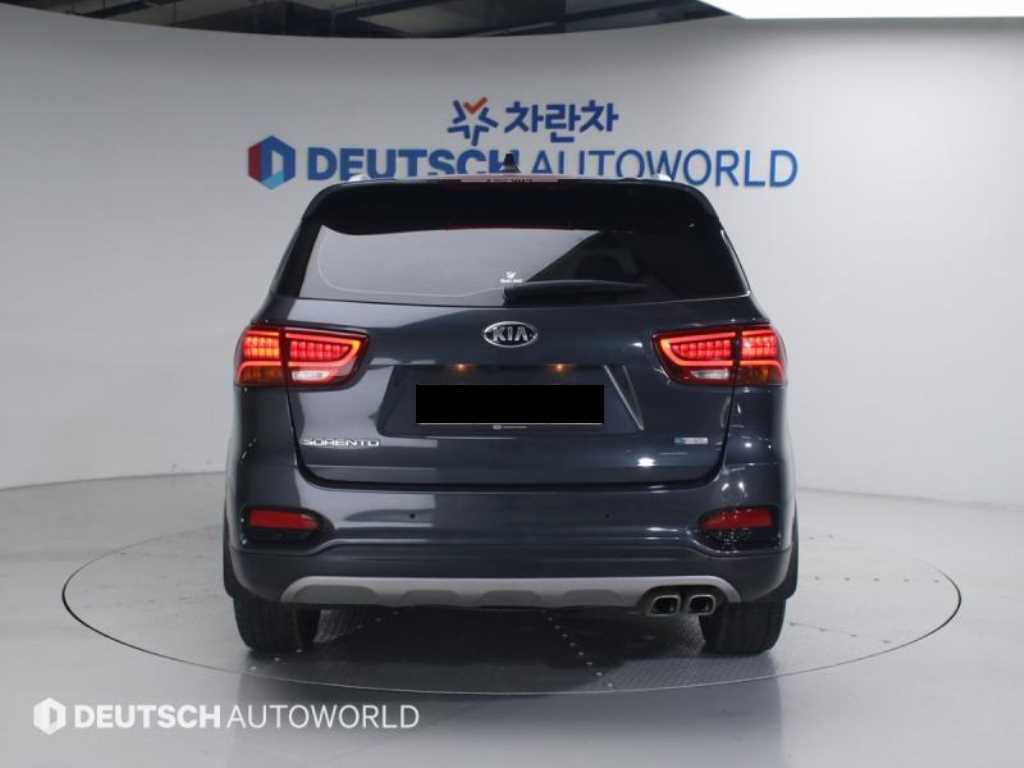 Kia Sorento — photo 04