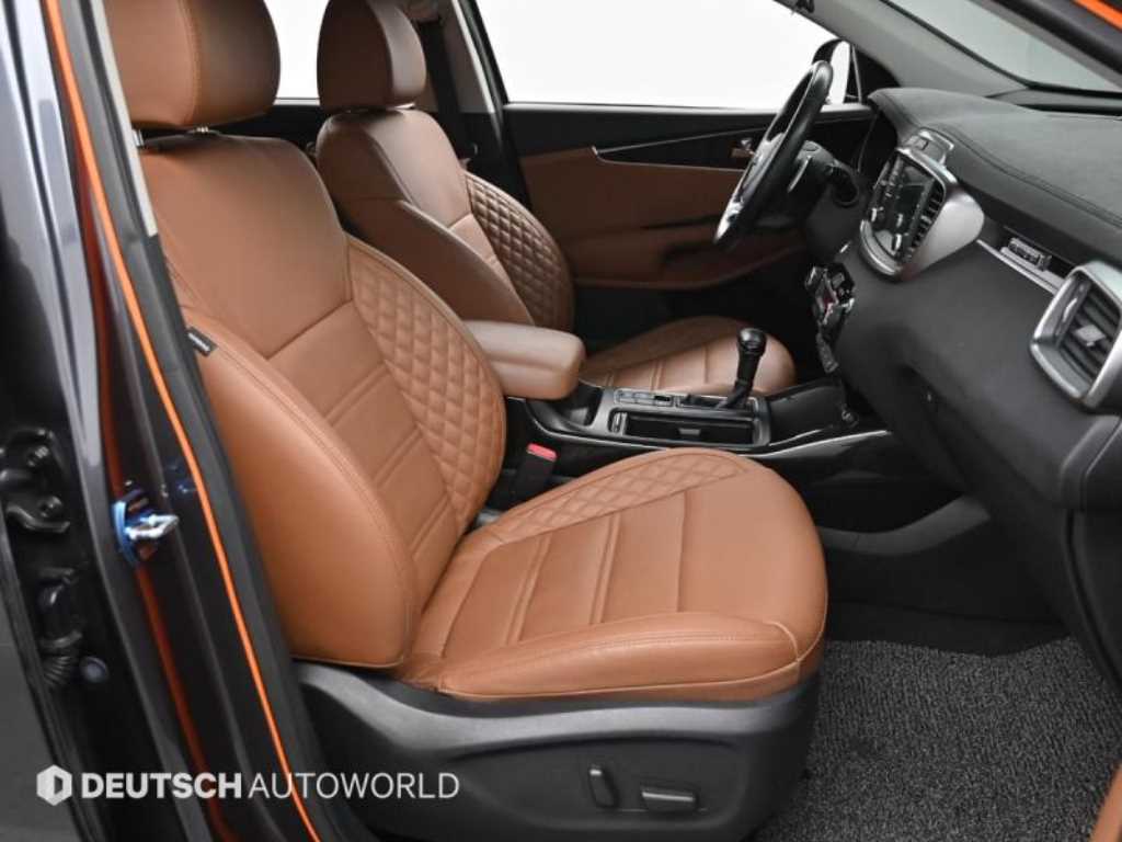 Kia Sorento — photo 10