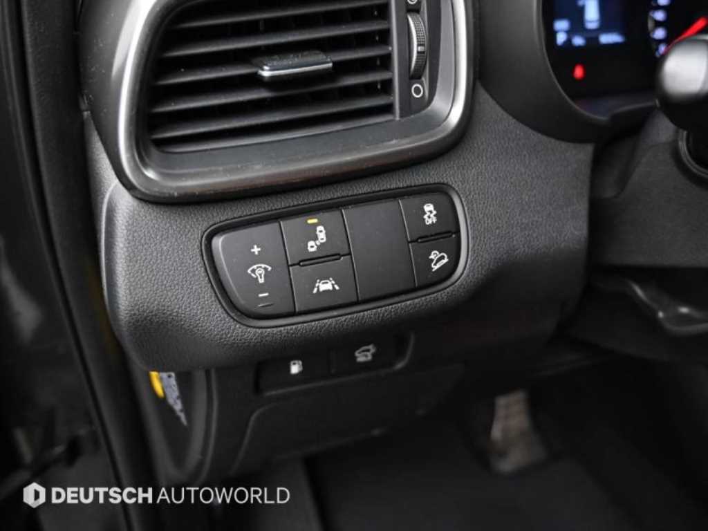 Kia Sorento — photo 17