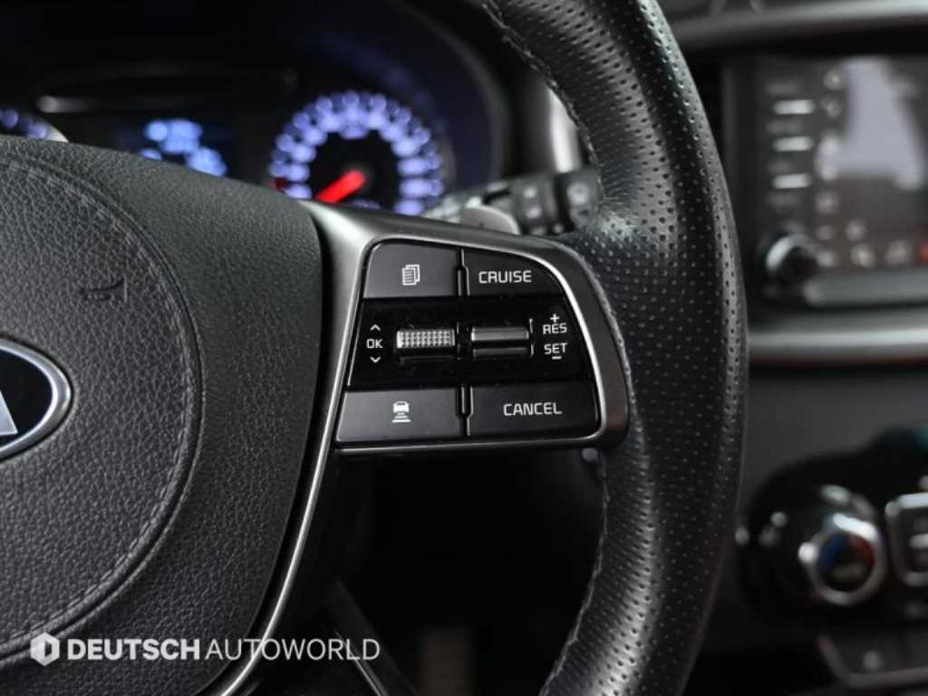 Kia Sorento — photo 18