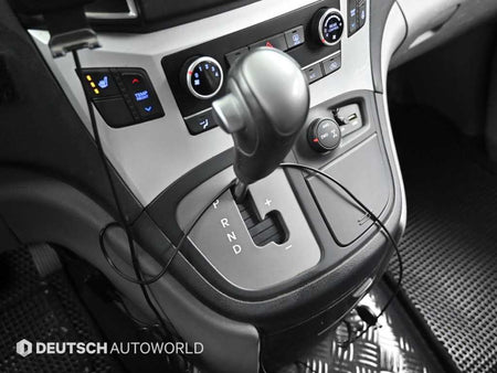 Hyundai Starex — photo 09