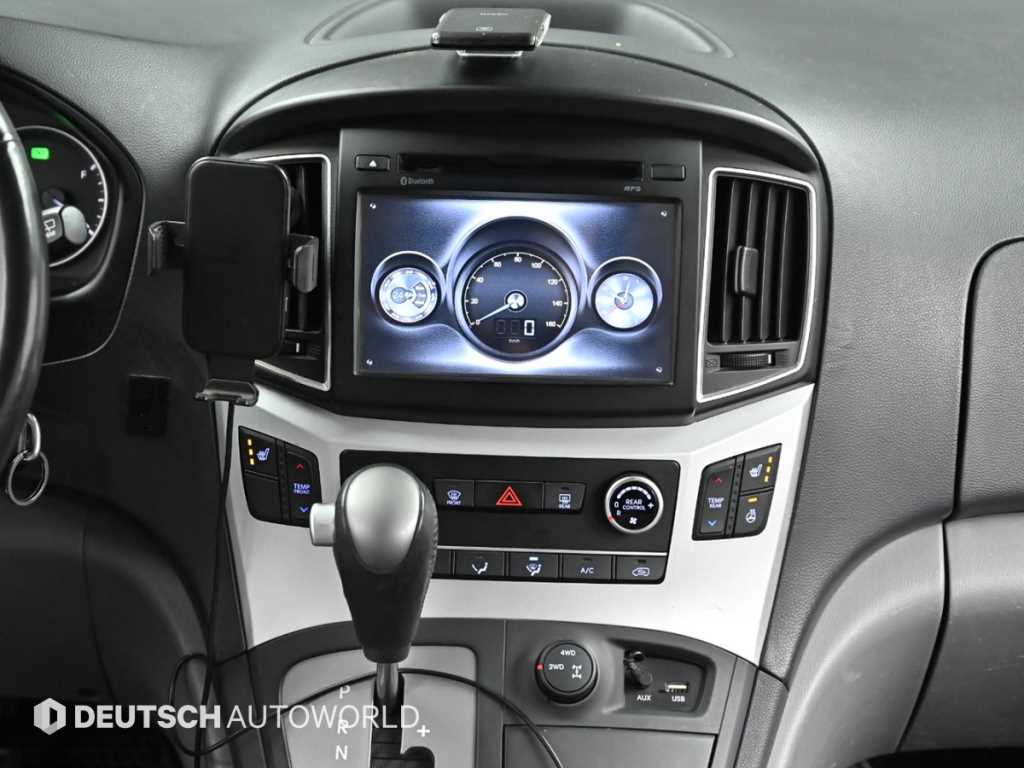 Hyundai Starex — photo 14