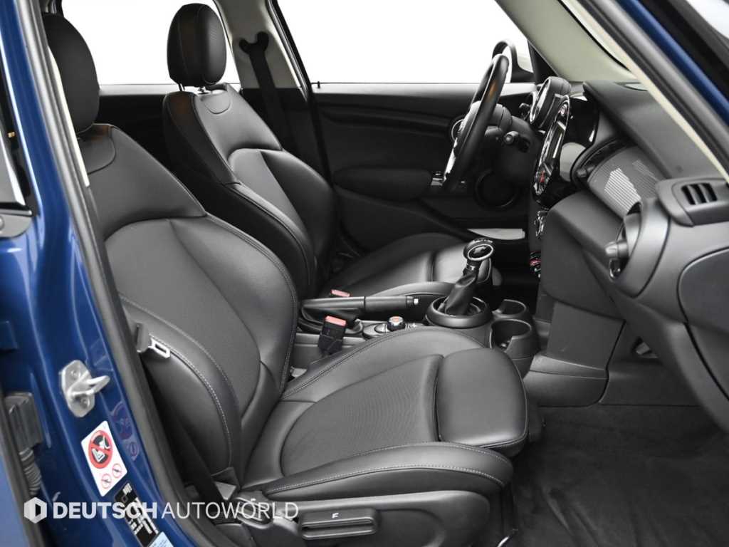 Mini Cooper — photo 10