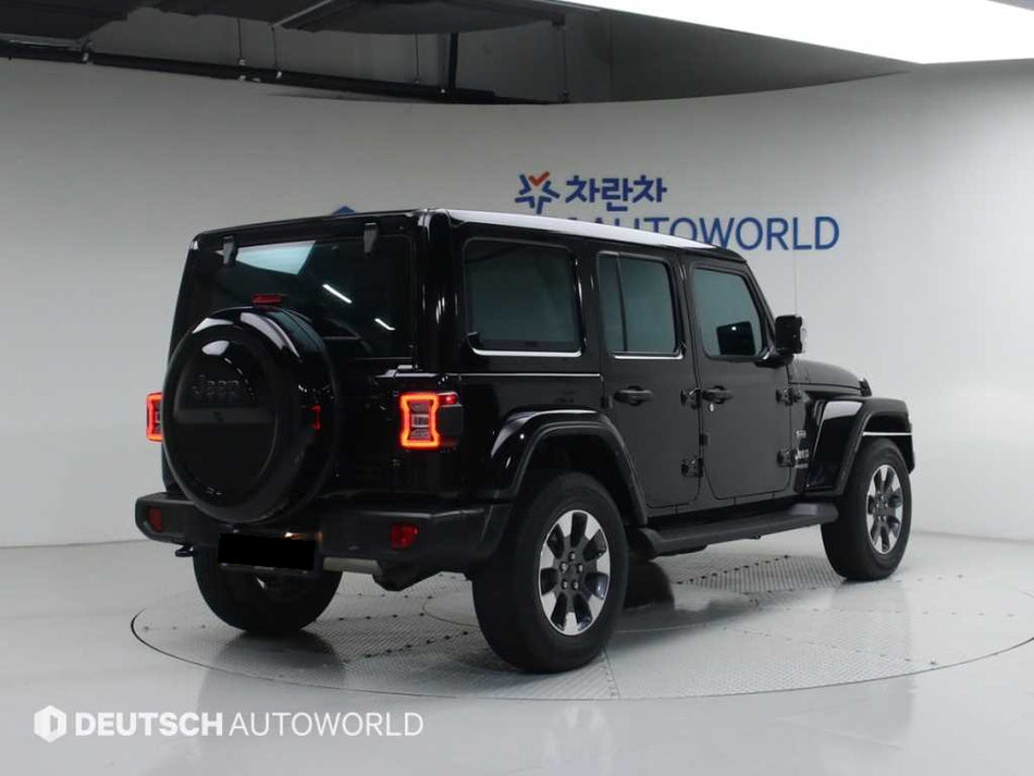 Jeep Wrangler — photo 02