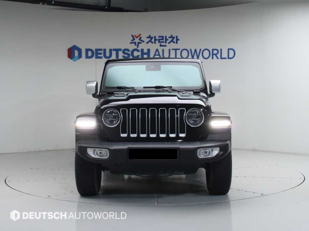 Jeep Wrangler — photo 03