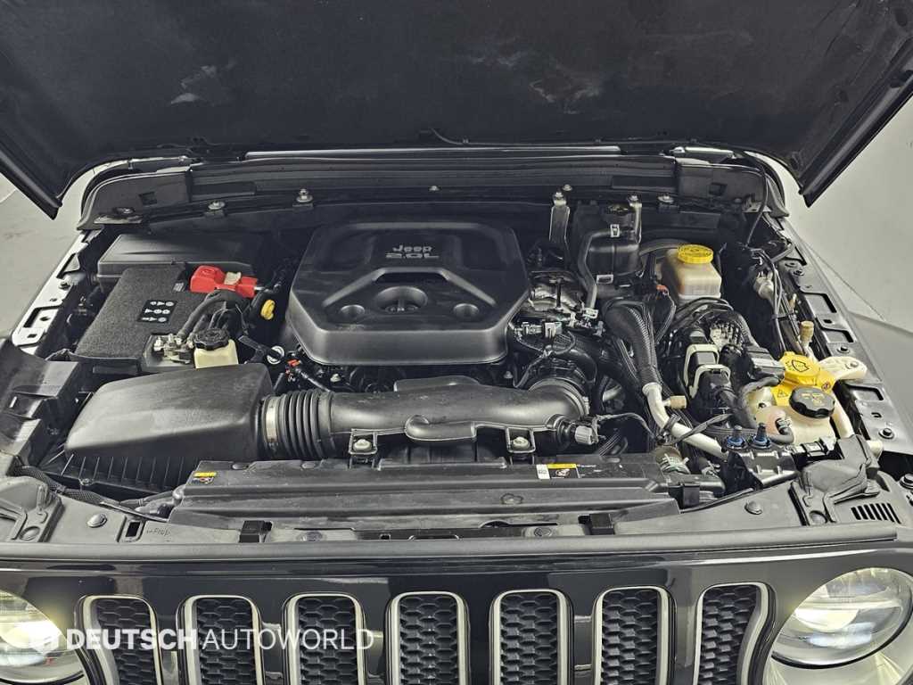 Jeep Wrangler — photo 06