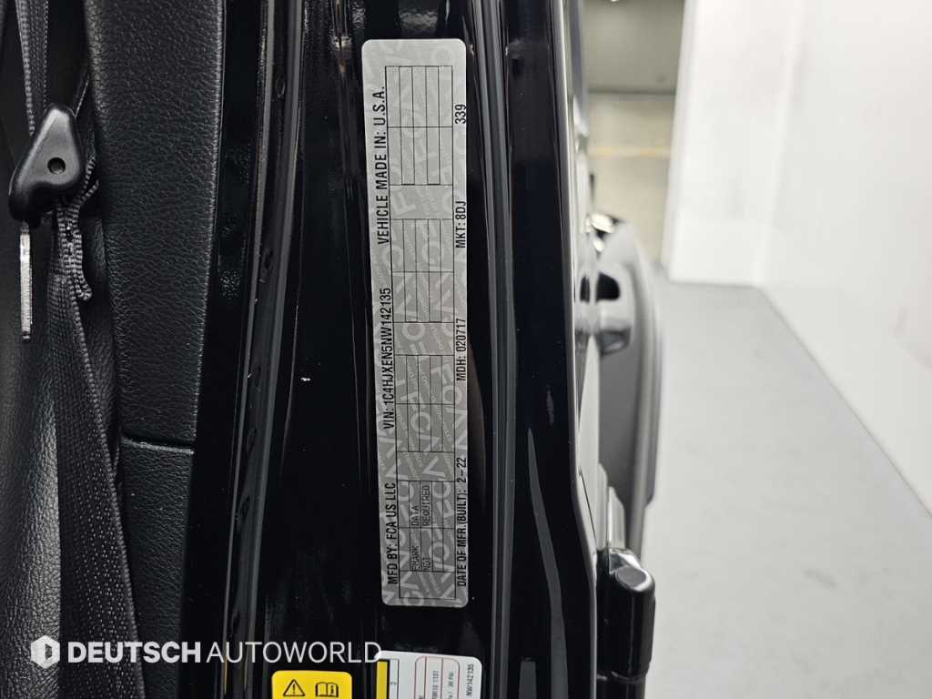 Jeep Wrangler — photo 20