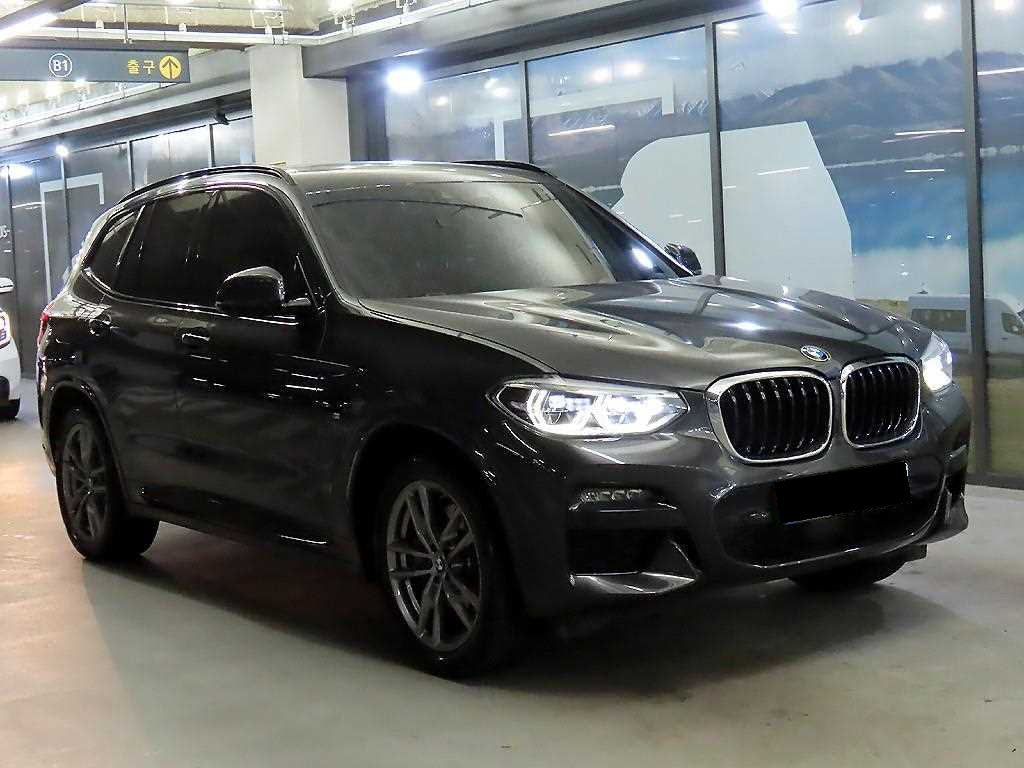 BMW X3 — photo 01