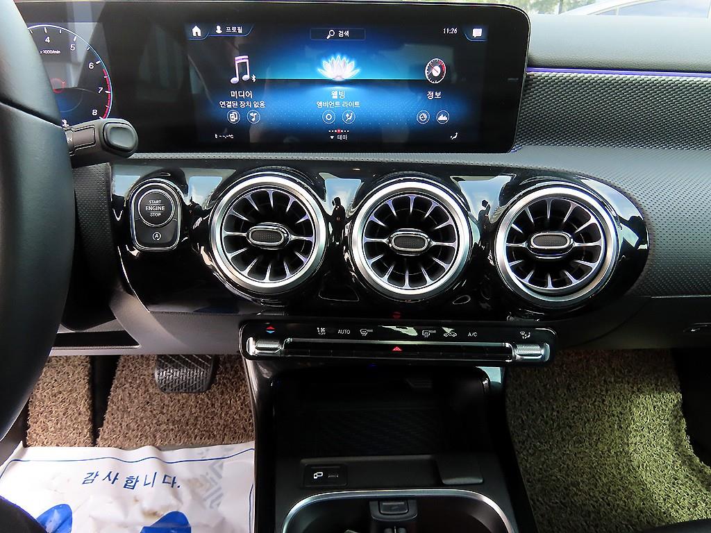 Mercedes-Benz A-Class — photo 14