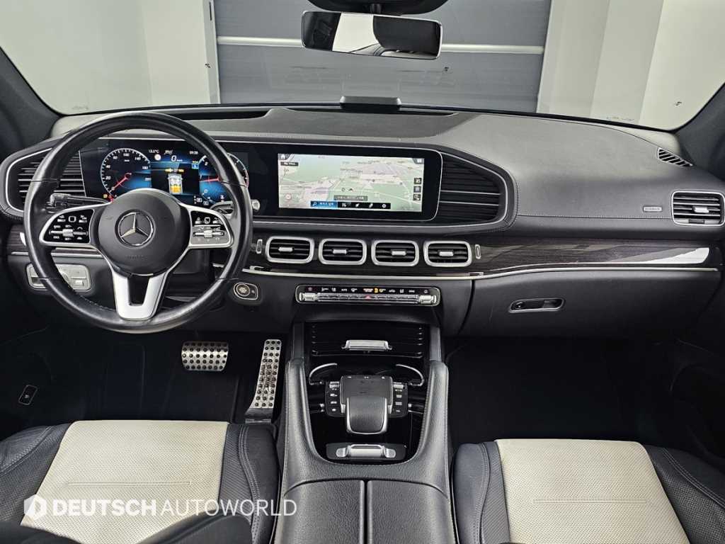Mercedes-Benz GLE-Class — photo 07