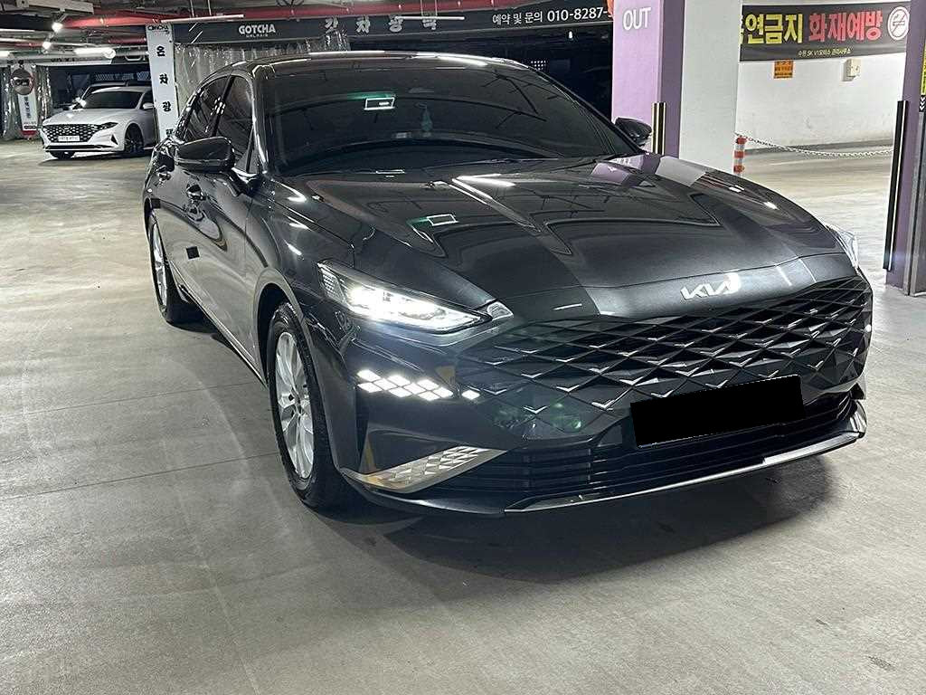Kia K8 — photo 01