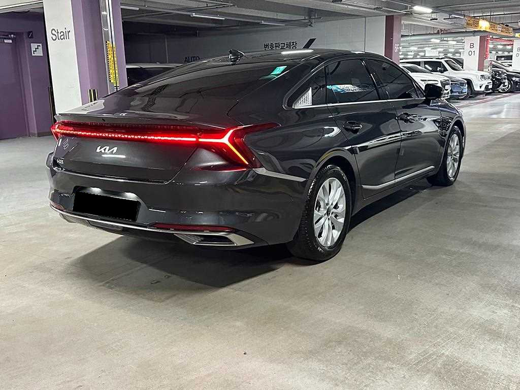 Kia K8 — photo 03