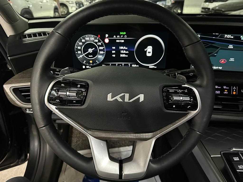 Kia K8 — photo 07