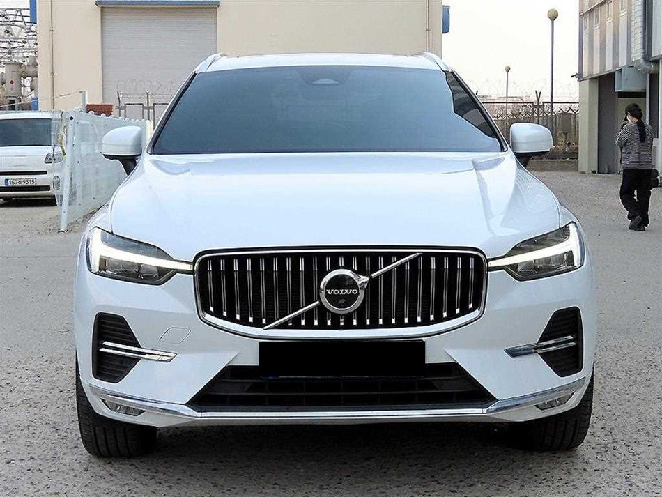 Volvo XC60 — photo 01