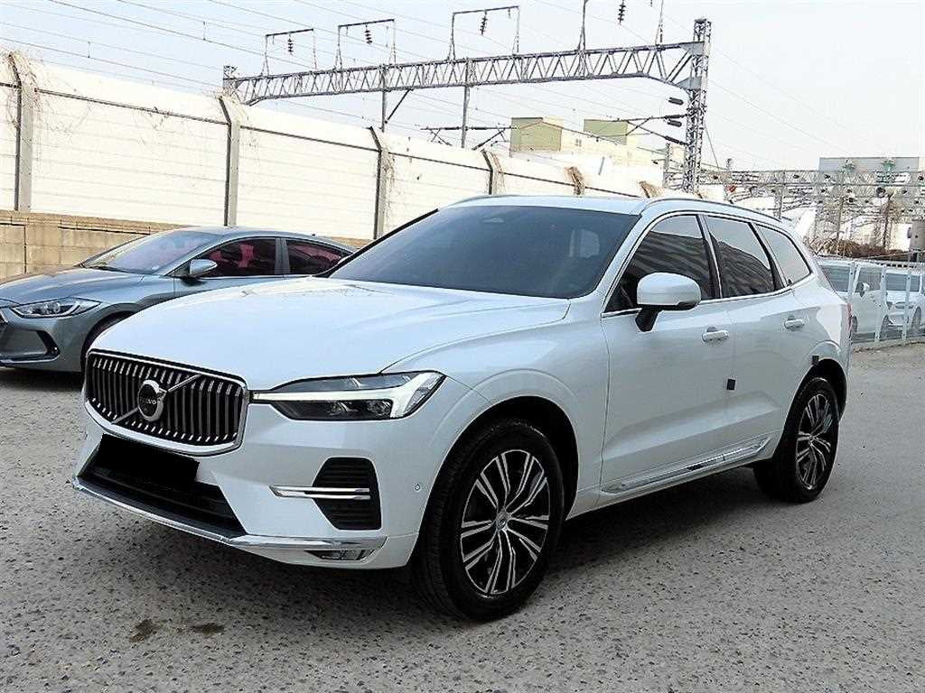Volvo XC60 — photo 02