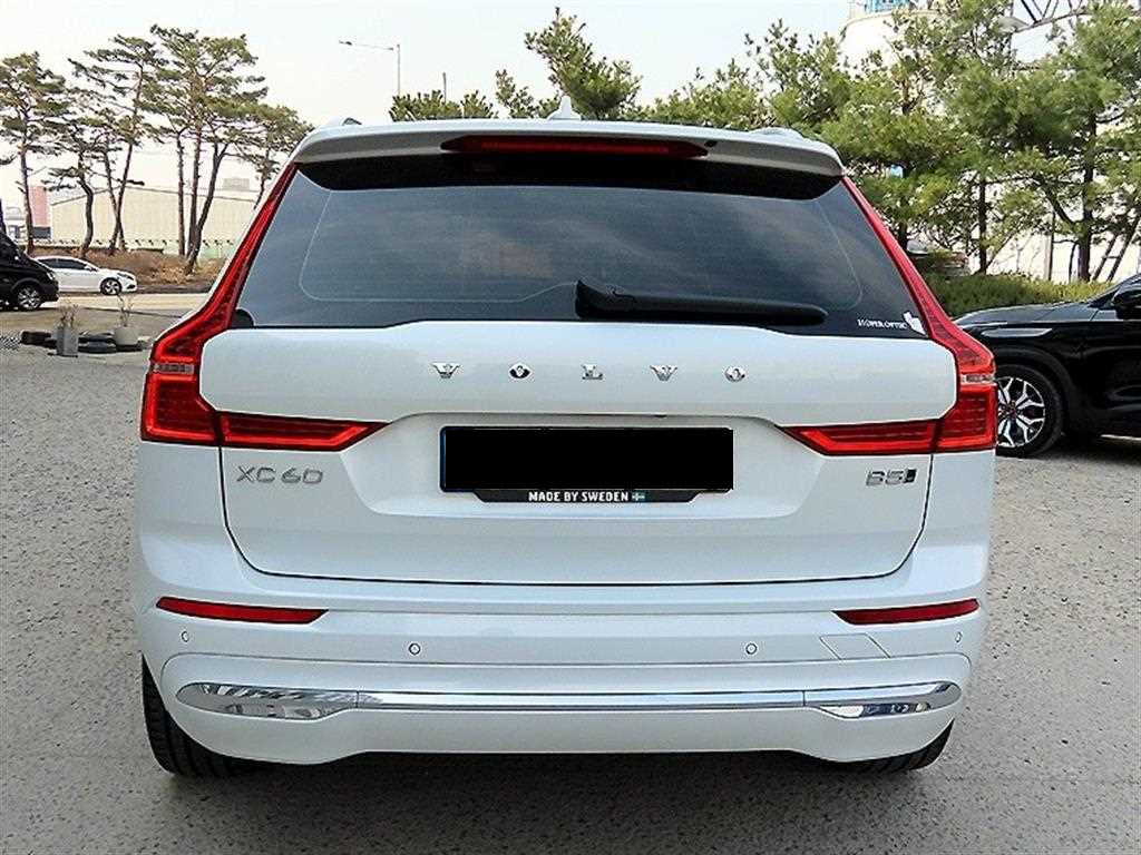 Volvo XC60 — photo 04