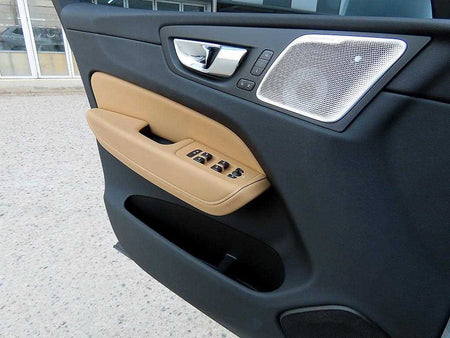 Volvo XC60 — photo 12