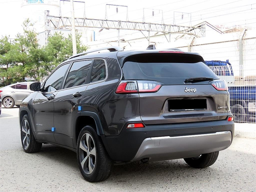 Jeep Cherokee — photo 03