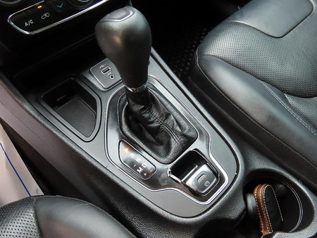 Jeep Cherokee — photo 10